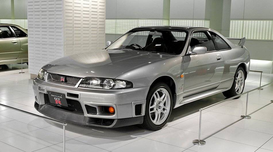 Nissan Skyline R33 GT-R走私入美遭海關查獲！經典東瀛戰神恐難逃過銷毀命運