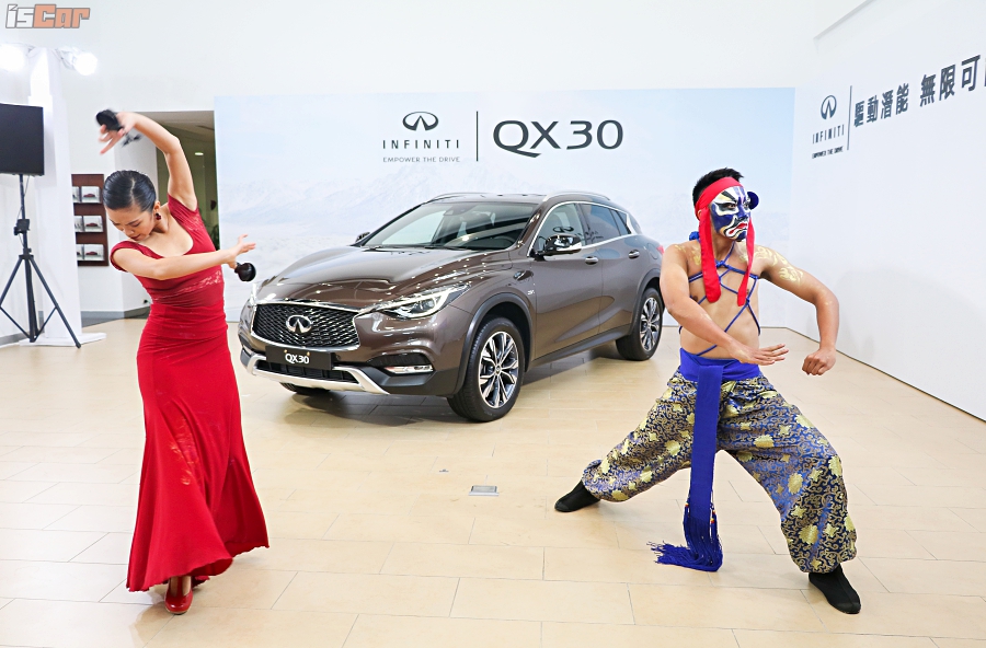 鐵定明年開賣！Infiniti QX30、QX50 休旅雙雄，車展預拍搶先登場！