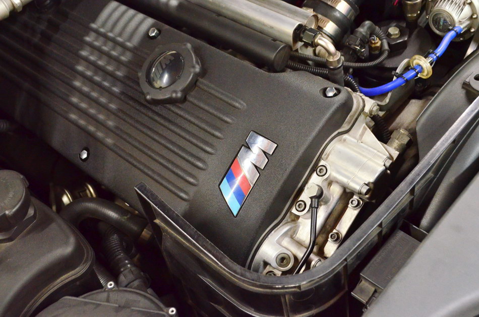 BMW E46 M3台灣「超猛式樣」！「機械增壓＋水噴射」上身，輪上馬力突破「500hp」......