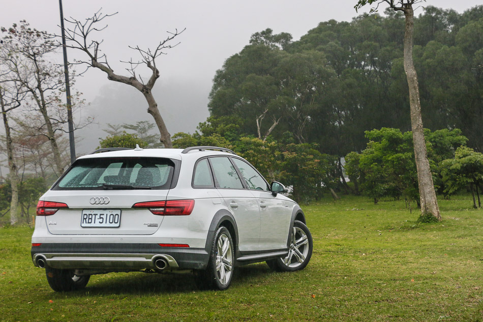 四環尖端科技的「絕對循跡性」，Audi A4 Allroad 試駕報導