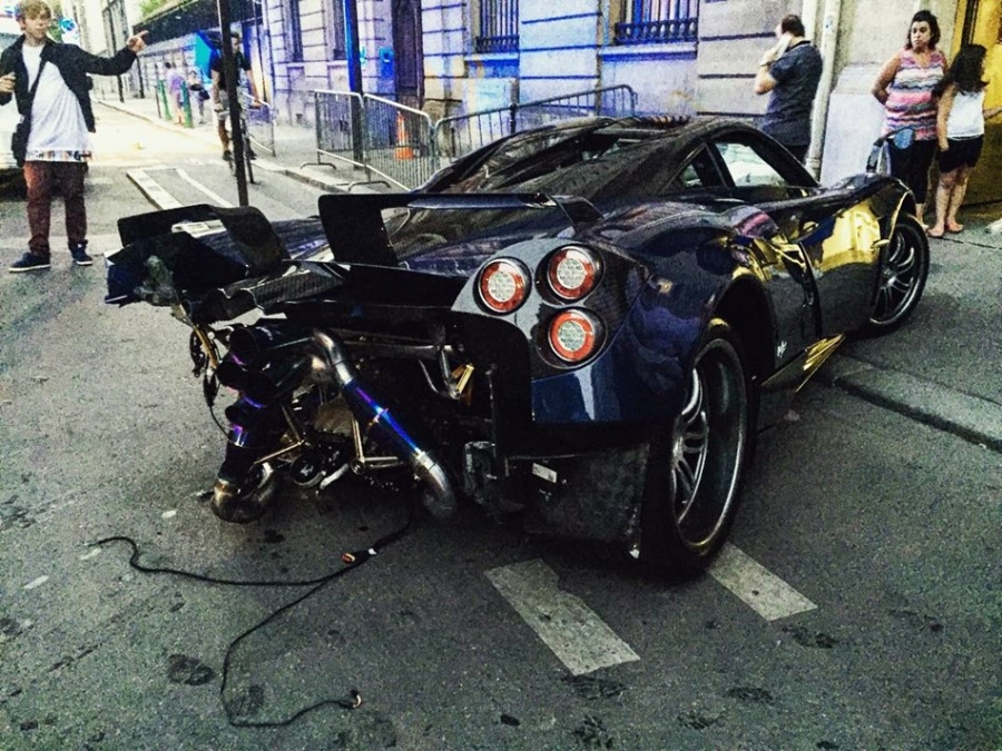 Pagani Huayra Pearl法國殞落！全球僅此一輛的巨獸就這樣撞掉了……