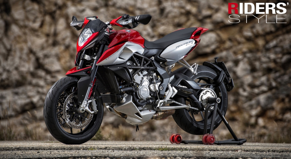 MV AGUSTA RIVALE 800最美麗的異類