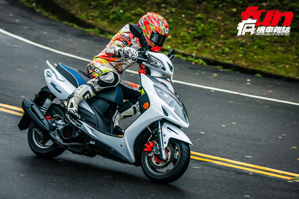 【對決】KYMCO RACING 150 ABS MOTOCAM V.S. PGO TIGRA 150 ABS