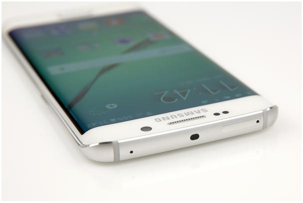 Samsung GALAXY S6 edge 開箱，雙曲面側螢幕 + 雙面玻璃，質感加倍、握感更佳