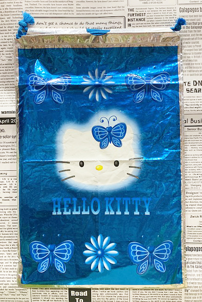 【震撼精品百貨】Hello Kitty 凱蒂貓~HELLO KITTY日本SANRIO三麗鷗KITTY縮口袋/購物袋-蝴蝶藍*72568