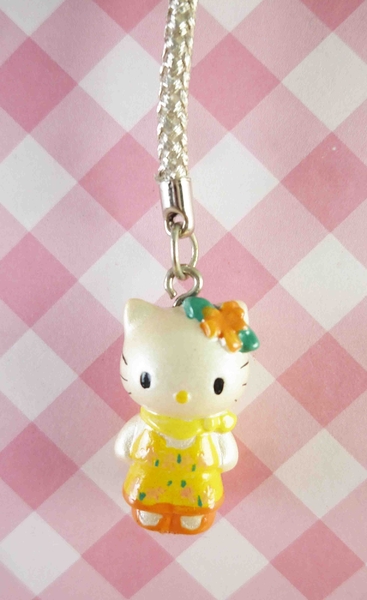 【震撼精品百貨】Hello Kitty 凱蒂貓~限定版手機吊飾-根付(黃衣黃花)