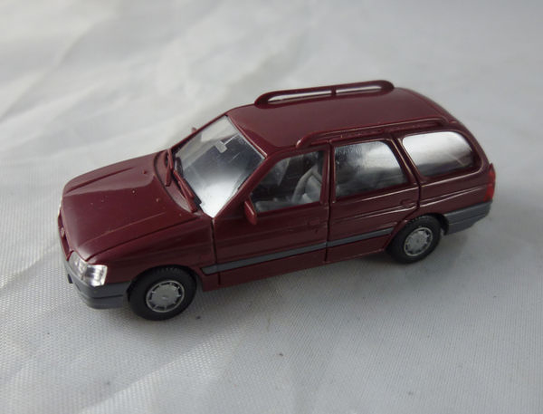 【震撼精品百貨】西德Herpa1/87模型車~FORD ESCORT酒紅【共1款】