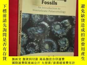 二手書博民逛書店Understanding罕見Fossils - An Intr