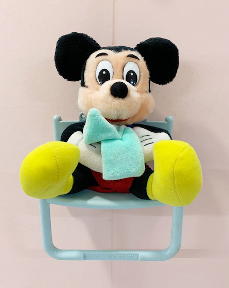 【震撼精品百貨】Micky Mouse_米奇/米妮 ~迪士尼吸盤絨毛娃娃毛巾架-米奇#75001