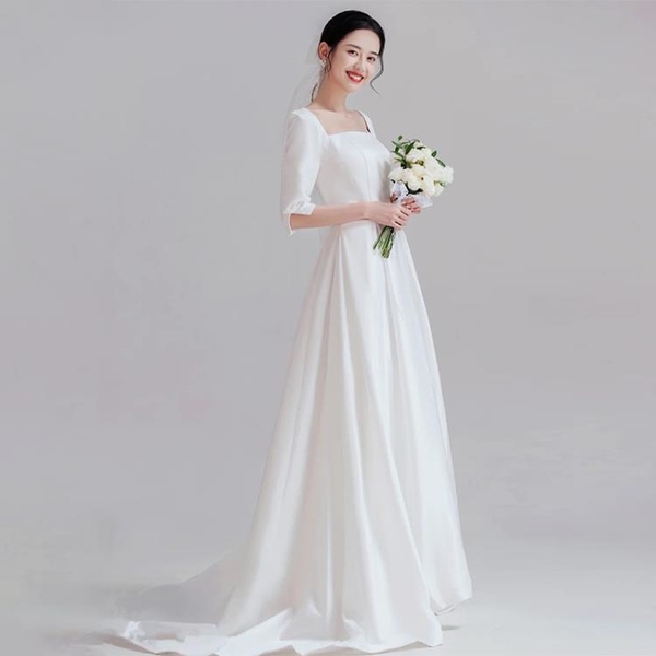 法式輕主婚紗2023新款新娘結婚簡約氣質緞面拖尾禮服夏季旅拍出門