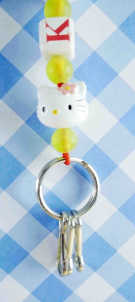 【震撼精品百貨】Hello Kitty 凱蒂貓~手機吊飾-白英文黃花 product thumbnail 3