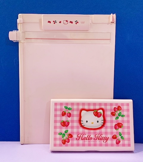 【震撼精品百貨】Hello Kitty 凱蒂貓~三麗鷗 KITTY 日本A4文件夾/板-草莓#82415