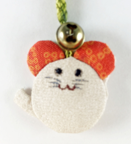 【震撼精品百貨】日本手機吊飾~和風布料材質-老鼠造型-白色 product thumbnail 3
