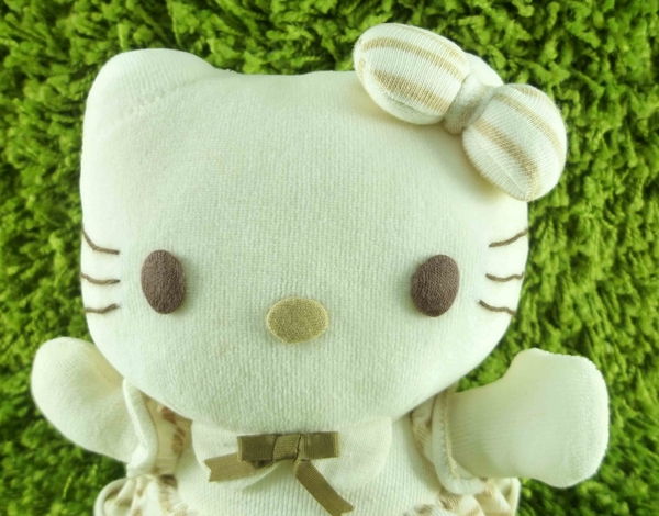 【震撼精品百貨】Hello Kitty 凱蒂貓~KITTY絨毛娃娃-環保圖案-米色 product thumbnail 2