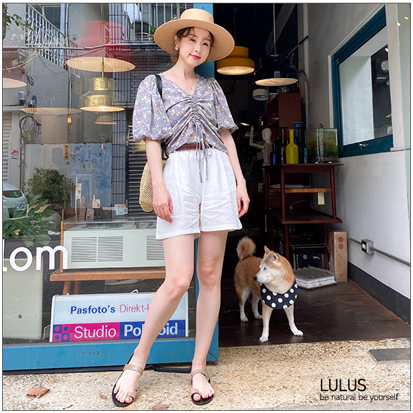 LULUS【A01200350】Y中抽繩碎花上衣２色