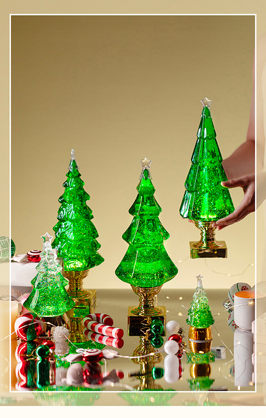 熱賣預購－聖誕禮品25 時尚發光聖誕樹擺飾 裝飾燈佈置 (綠色自動飄雪款）