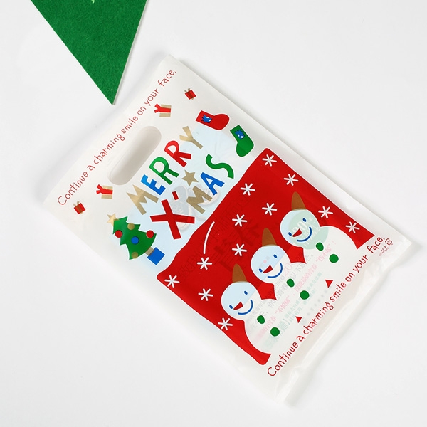 【BlueCat】聖誕節紅底白雪花三雪人排排站手提袋 塑膠袋 手提包裝袋(1入)