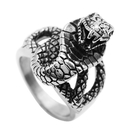 《 QBOX 》FASHION 飾品【RBR8-086】精緻個性歐美眼鏡蛇造型鑄造鈦鋼戒指/戒環(特價)