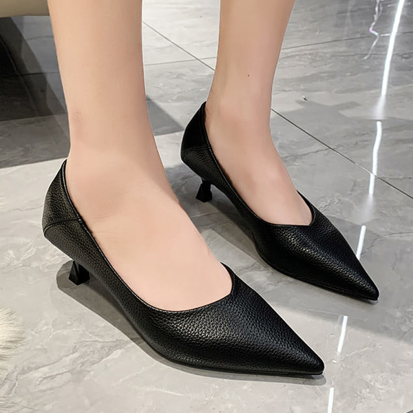 尖頭鞋．簡約素色荔枝皮紋低跟包鞋．白鳥麗子 product thumbnail 2