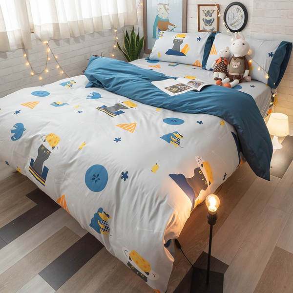 月光藍躲貓貓 Q1雙人加大床包3件組 100%精梳棉(60支) 台灣製 棉床本舖