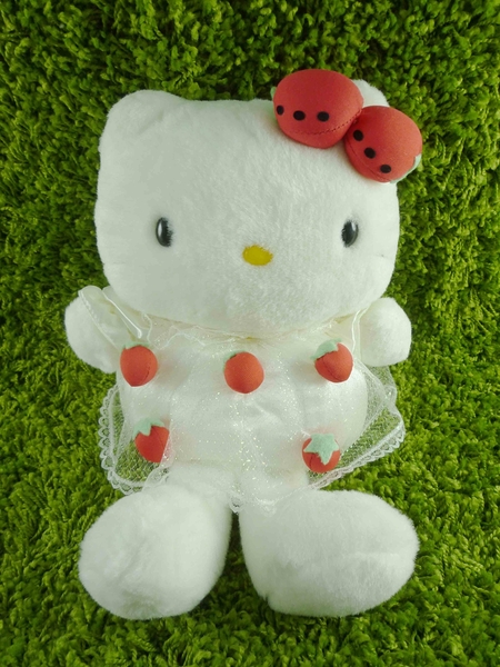 【震撼精品百貨】Hello Kitty 凱蒂貓~絨毛娃娃-草莓(S)