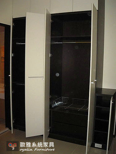 【歐雅系統家具】系統家俱 系統收納櫃  主臥室系統衣櫃設計 原價 43800 特價 30660