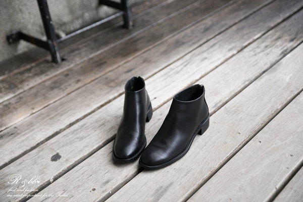 R&BB真皮牛皮短靴-歐美極簡俐落後拉鍊平低跟踝靴-黑色 product thumbnail 7