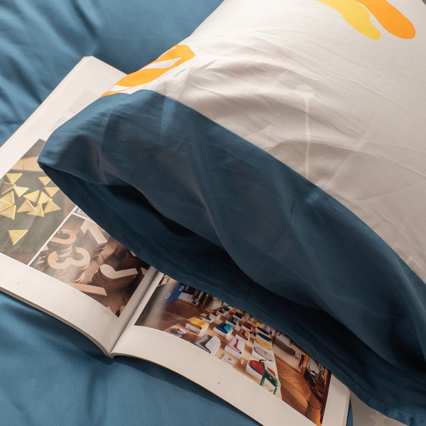 月光藍躲貓貓 D3雙人床包與雙人兩用被四件組 100%精梳棉(60支) 台灣製 棉床本舖 product thumbnail 7