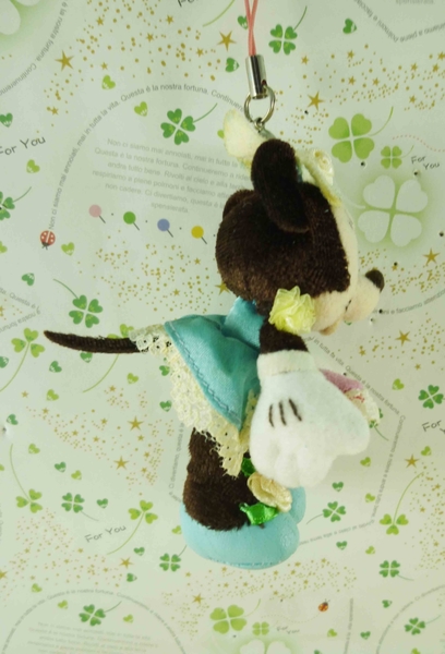 【震撼精品百貨】Micky Mouse_米奇/米妮 ~吊飾-拿愛心娃娃 product thumbnail 4