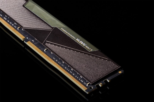 KLEVV 科賦BOLT X-DDR4 3200 32GB 遊戲超頻記憶體(16G*2)