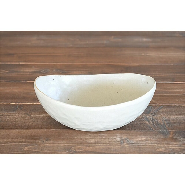 日本製美濃燒月牙型餐碗 廚房用具 廚房 燉湯 日式料理 水餃碗 碗盤 餐具 質感餐具 白瓷 陶器 product thumbnail 2