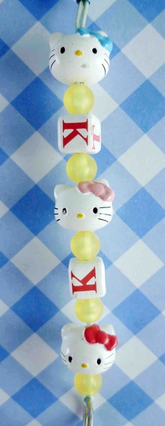 【震撼精品百貨】Hello Kitty 凱蒂貓~手機吊飾-白英文藍緞 product thumbnail 2