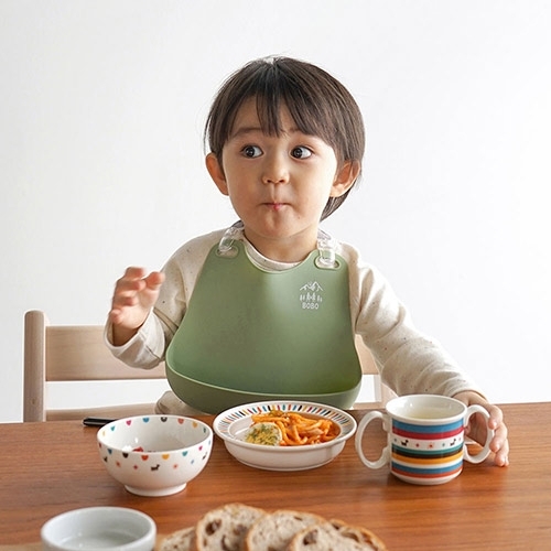 日本 Hoppetta 兒童立體防漏餐圍兜 - BOBO/綠色