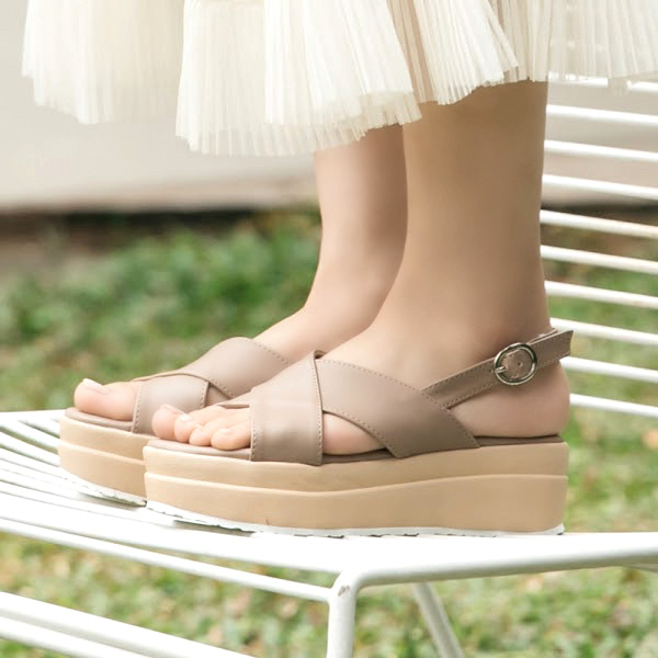 楔型鞋．訂製款．MIT甜美交叉踝釦帶厚底涼鞋．白鳥麗子 product thumbnail 4