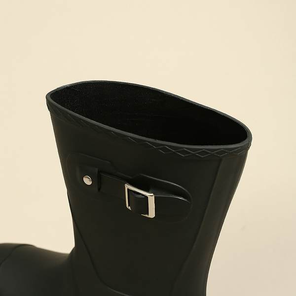 【36-41全尺碼】雨靴．率性純色拼接金屬釦中筒靴．白鳥麗子 product thumbnail 9