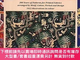 二手書博民逛書店Textile罕見Designs: 200 Years of Patterns for Printed Fabri