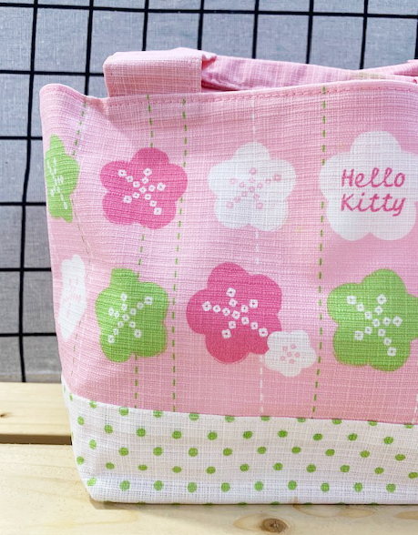 【震撼精品百貨】Hello Kitty 凱蒂貓~日本SANRIO三麗鷗KITTY和風手提袋-粉底點花花*05116 product thumbnail 2