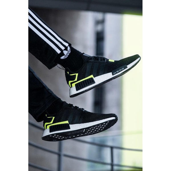 adidas nmd r1 black volt