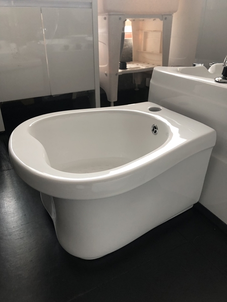 【麗室衛浴】C-761-3 陶瓷養身泡腳盆 洗腳盆不含龍頭 及排水配件