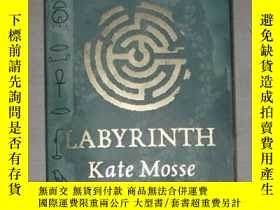 二手書博民逛書店英文原版罕見Labyrinth by Kate Mosse 著Y