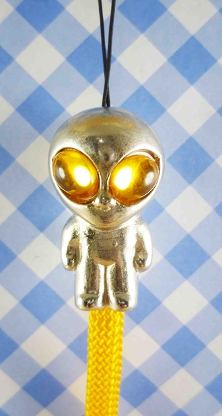 【震撼精品百貨】日本精品百貨-手機吊飾/鎖圈-外星人手機吊飾-黃