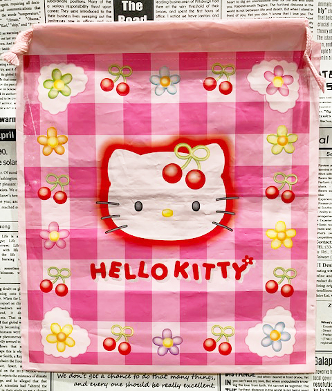 【震撼精品百貨】Hello Kitty 凱蒂貓~HELLO KITTY日本SANRIO三麗鷗KITTY縮口袋/購物袋-櫻桃格子*06094