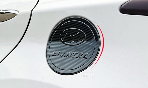 【車王汽車精品百貨】SUPER ELANTRA ix35 TUCSON VERNA SONATA 碳纖維紋 油箱裝飾貼
