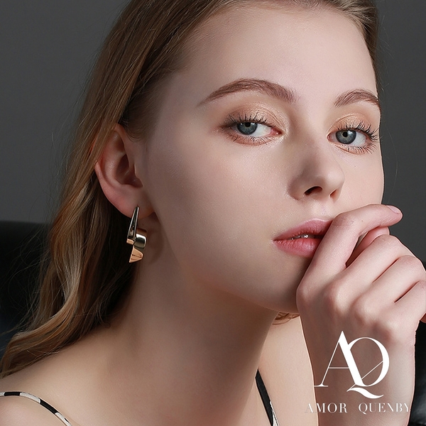 AQ 925純銀 個性時尚獨特不規則設計耳環/耳針(AMOR Quenby)