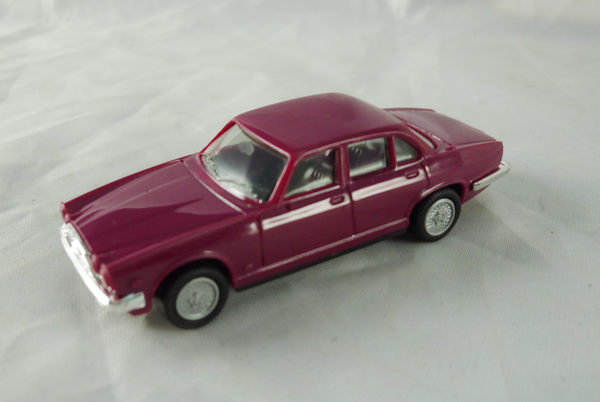 【震撼精品百貨】西德Herpa1/87模型車~JaguarXJ12酒紅【共1款】