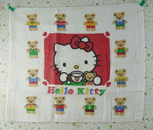 【震撼精品百貨】Hello Kitty 凱蒂貓~方巾-限量款-喝咖啡抱熊造型