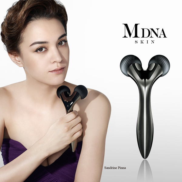 MDNA SKIN ONYX BLACK 碳素滾輪美容儀 | 美容小工具 | Yahoo奇摩購物中心