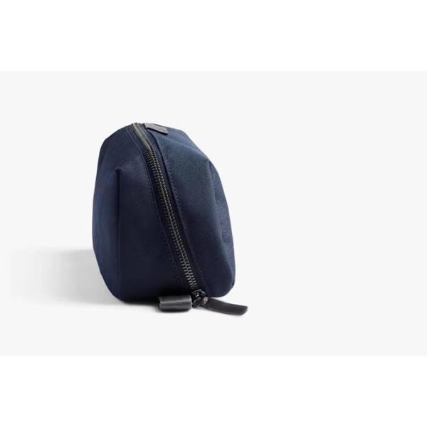 BELLROY Toiletry Kit Plus 收納包-Navy product thumbnail 4