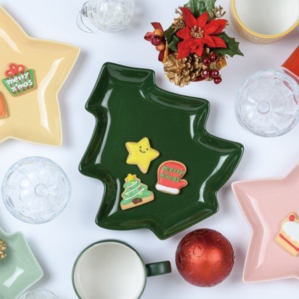 日本製 聖誕樹盤 蛋糕盤 甜點盤 聖誕樹 氣氛盤 Xmas 交換禮物 陶瓷 水果盤 網美道具 聖誕樹盤 product thumbnail 3