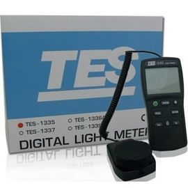泰菱電子◆數位式照度計LUX FC自動補正TES 泰仕 TES-1335 TECPEL